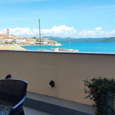 Apartment Roman Бетина Экстерьер фото