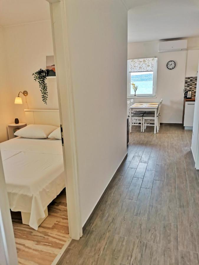 Apartment Roman Бетина Экстерьер фото